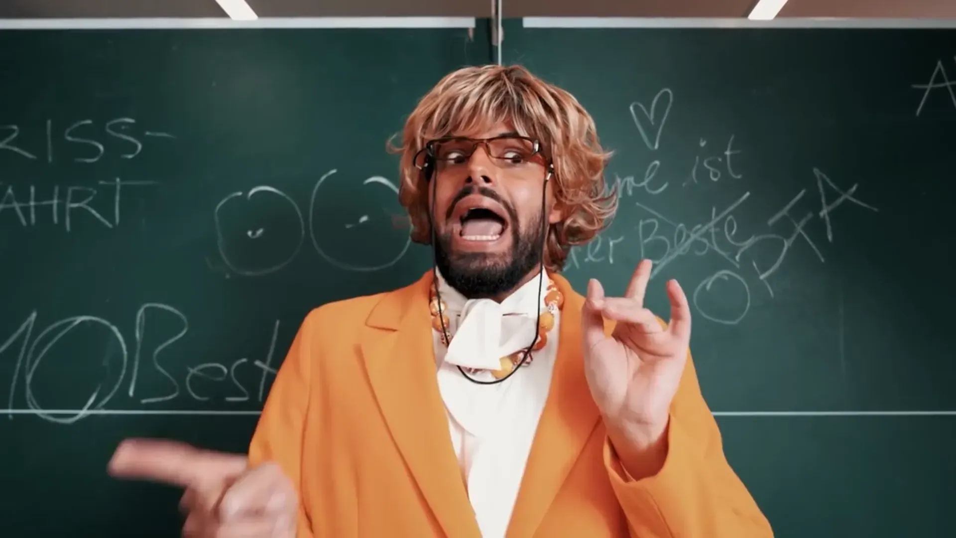 EY JAMAL — Die Abrissfahrt