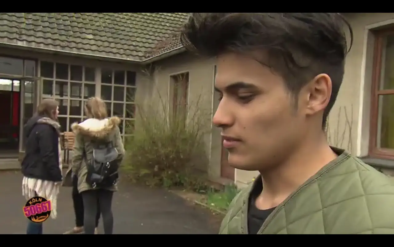 Köln 50667 — Heinrich Songmin Berger (Henny) as Lee Puck with the Elli gang (incl. Luis Smir)